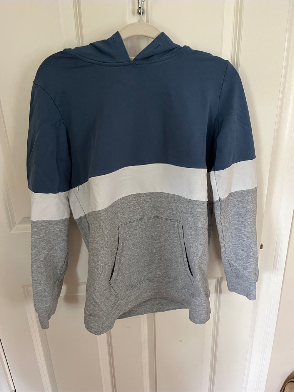 Nursing Top: Colorblock Hooded Sweatshirt in Blue, White & Gray